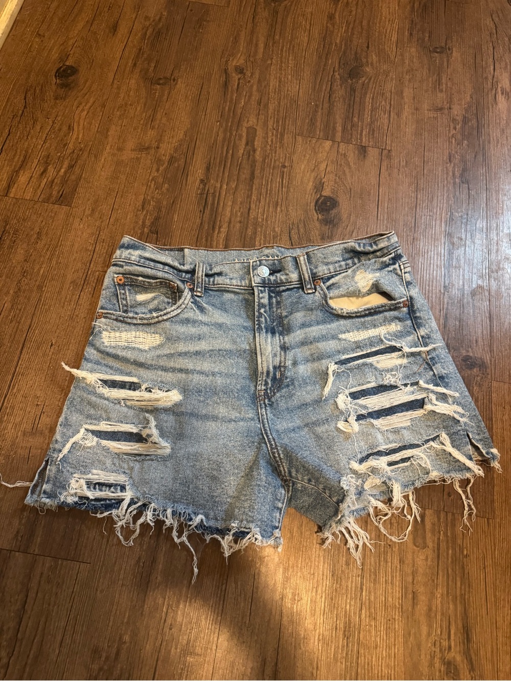 Women’s AE shorts